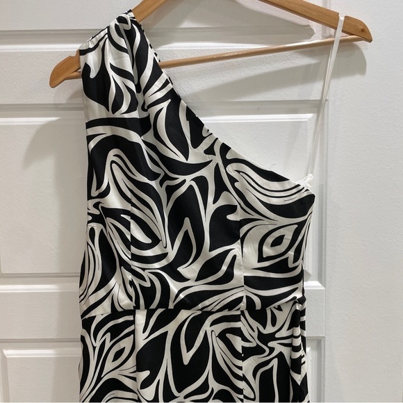 Donna Morgan Printed One Shoulder Tie Waist Dress with Draped Skirt Size 4 - Picture 9 of 16